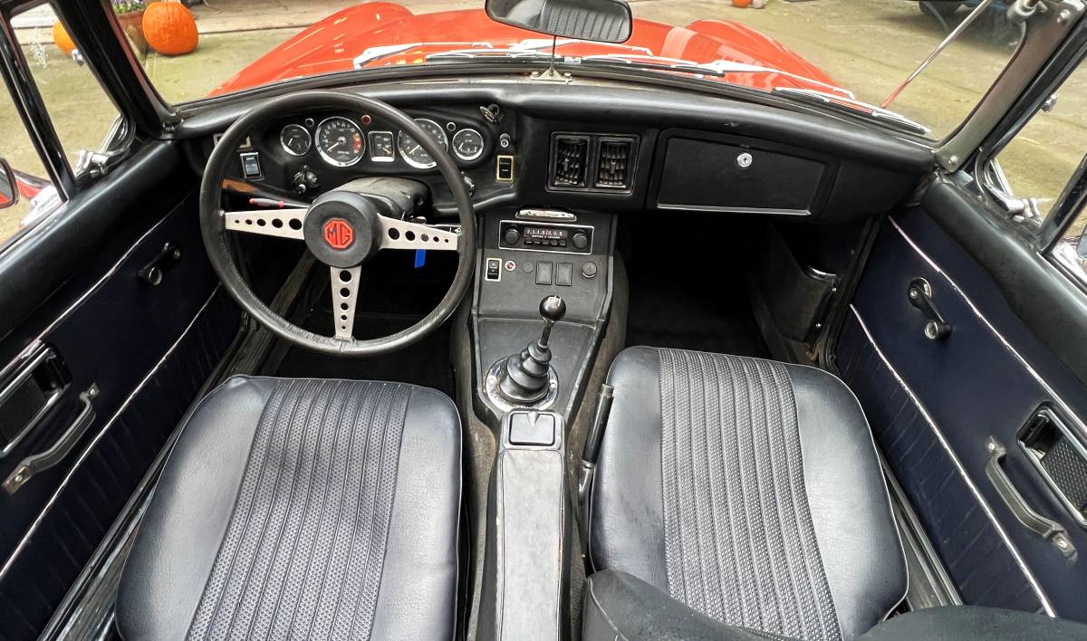 Mg-mgb-1972-orange-3