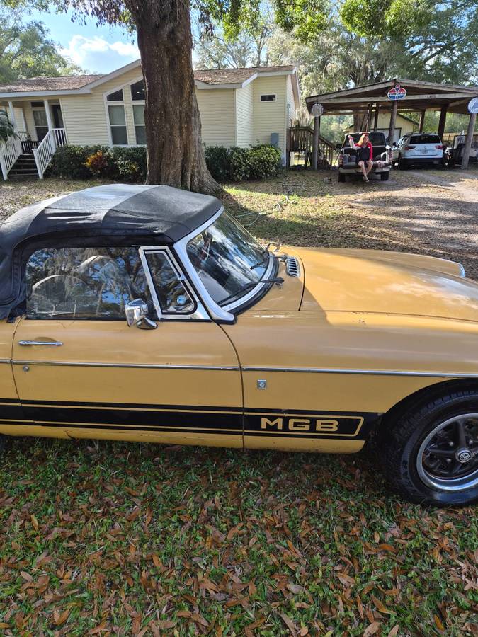 Mg-mgb-1977-orange-1