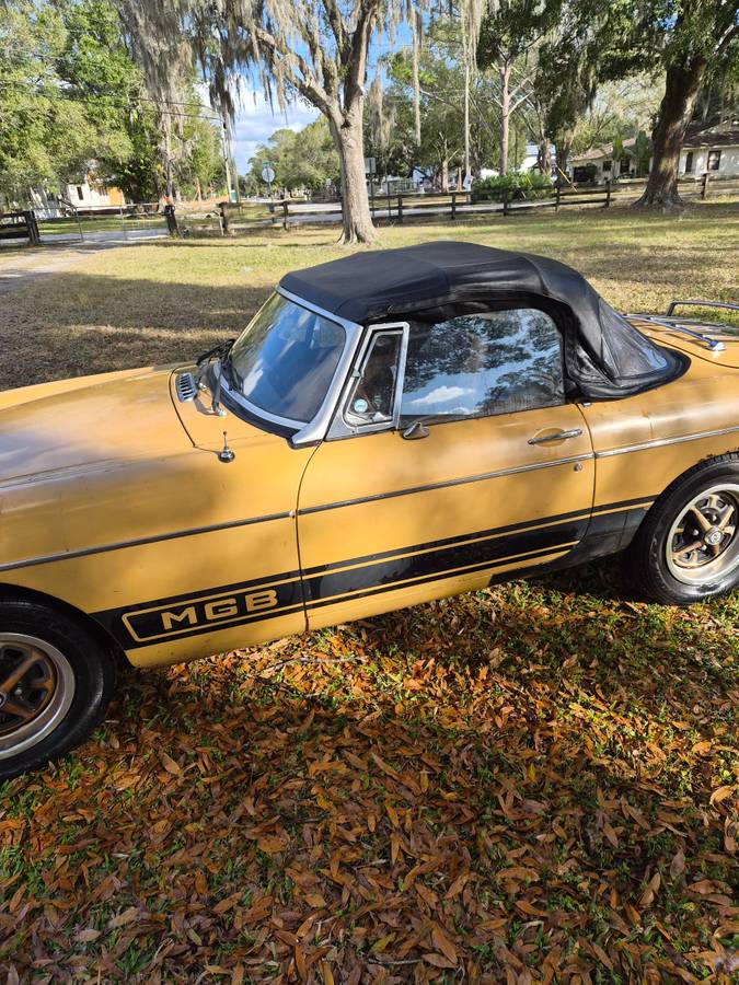 Mg-mgb-1977-orange-7