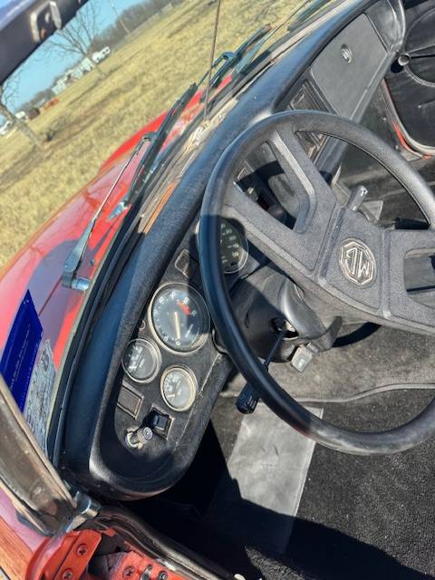 Mg-mgb-1979-orange-1