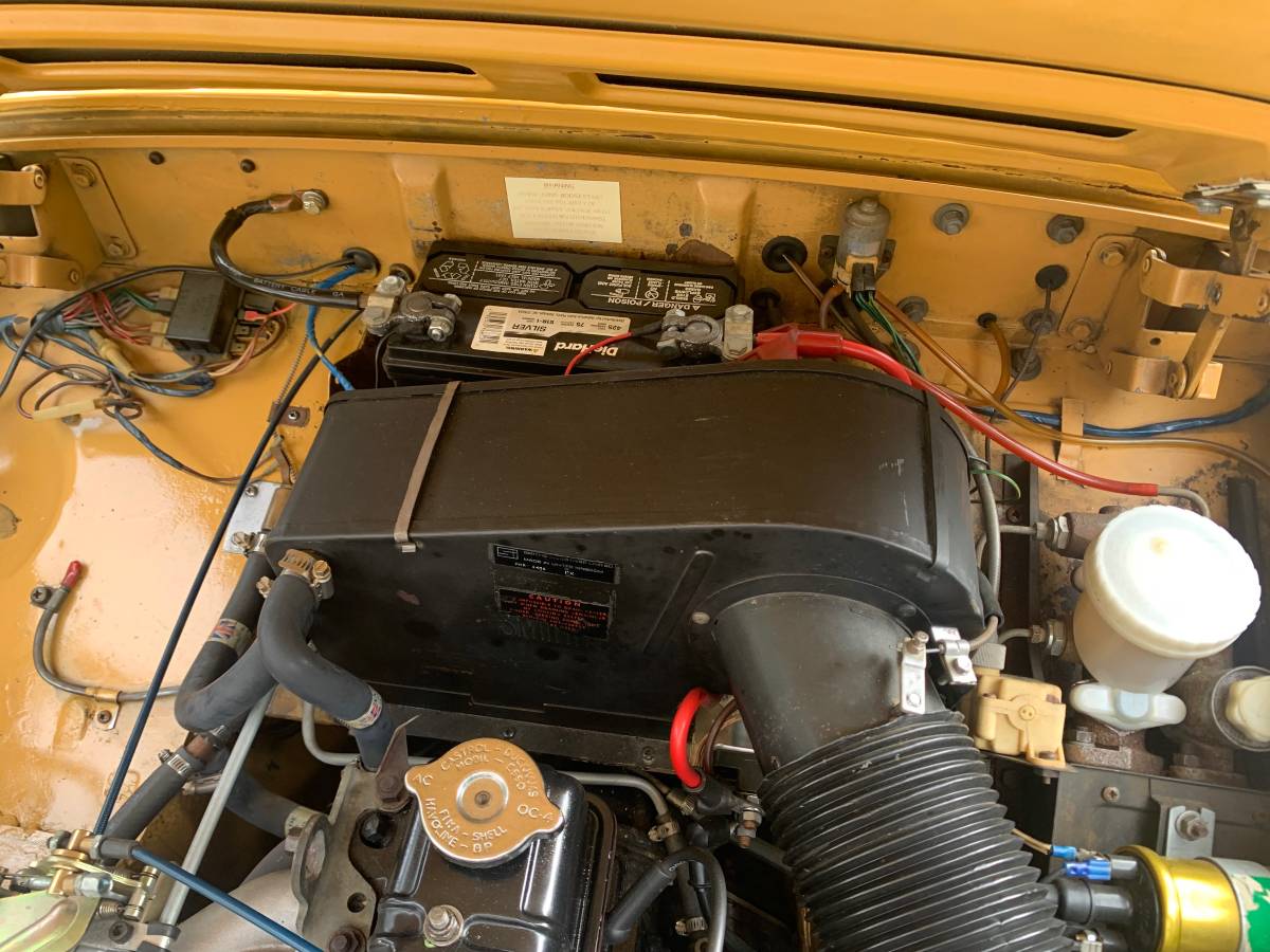 Mg-midget-1976-yellow-11