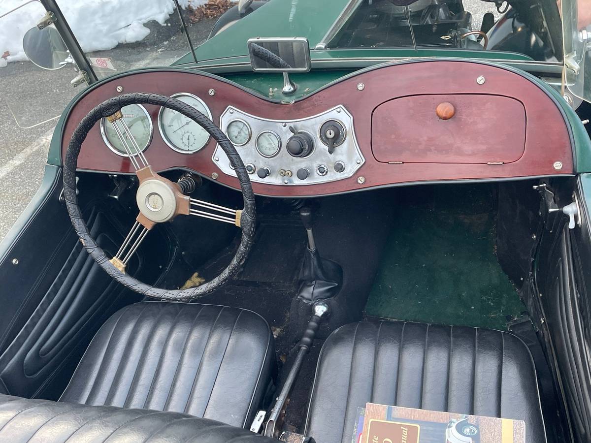 Mg-tb-roadster-1951-4