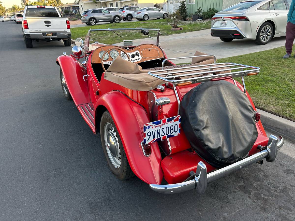 Mg-td-1952-red-3