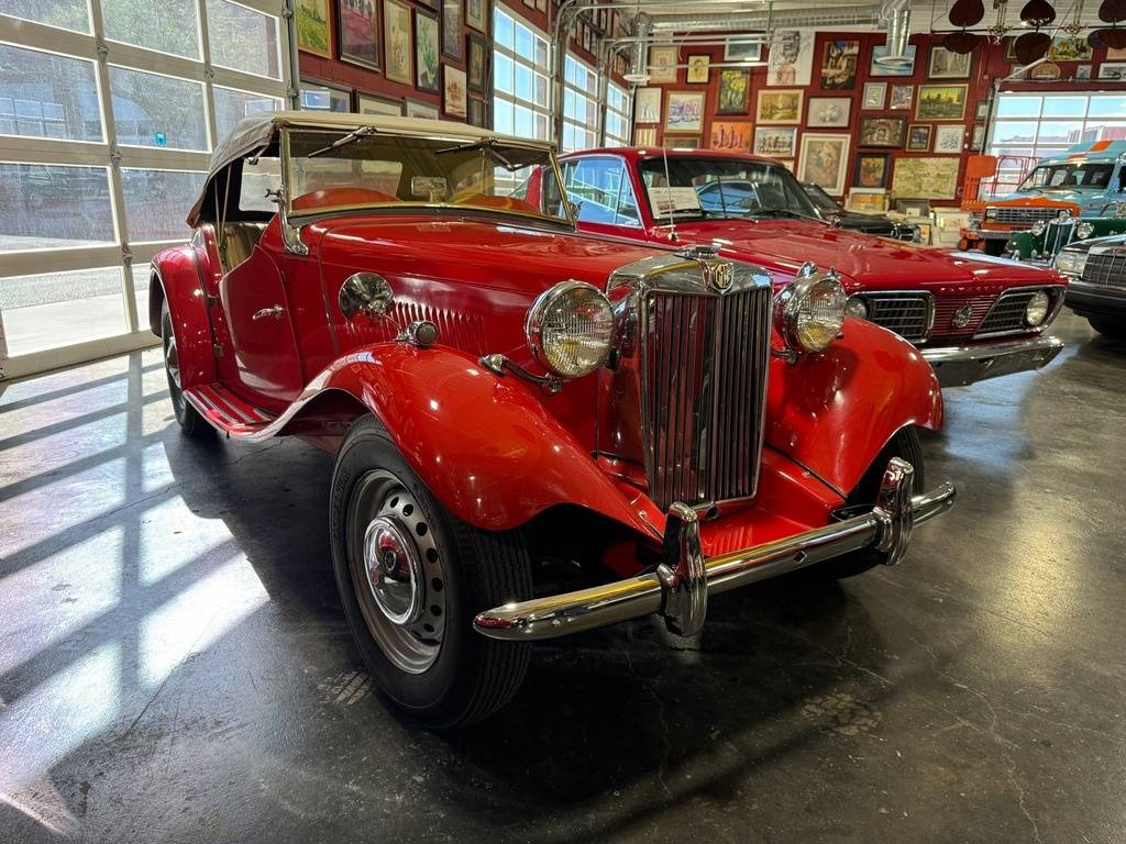 Mg-td-roadster-1952-red-35