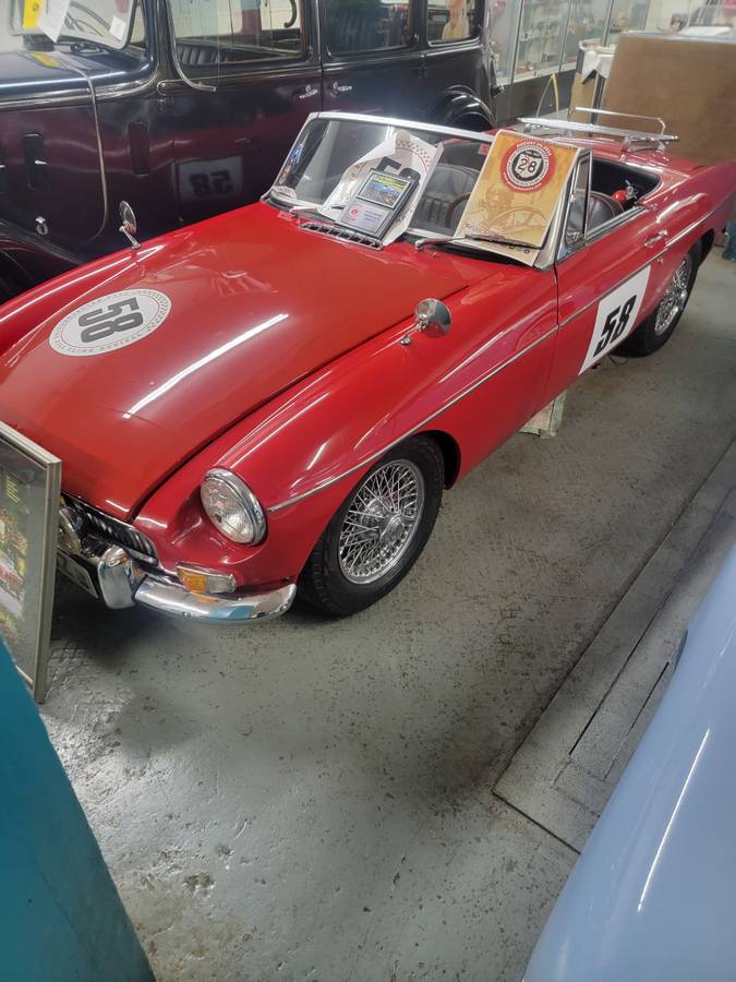 Mga-and-mgb-roadster-1959-red-6