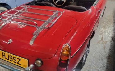 Mga-and-mgb-roadster-1959-red-7