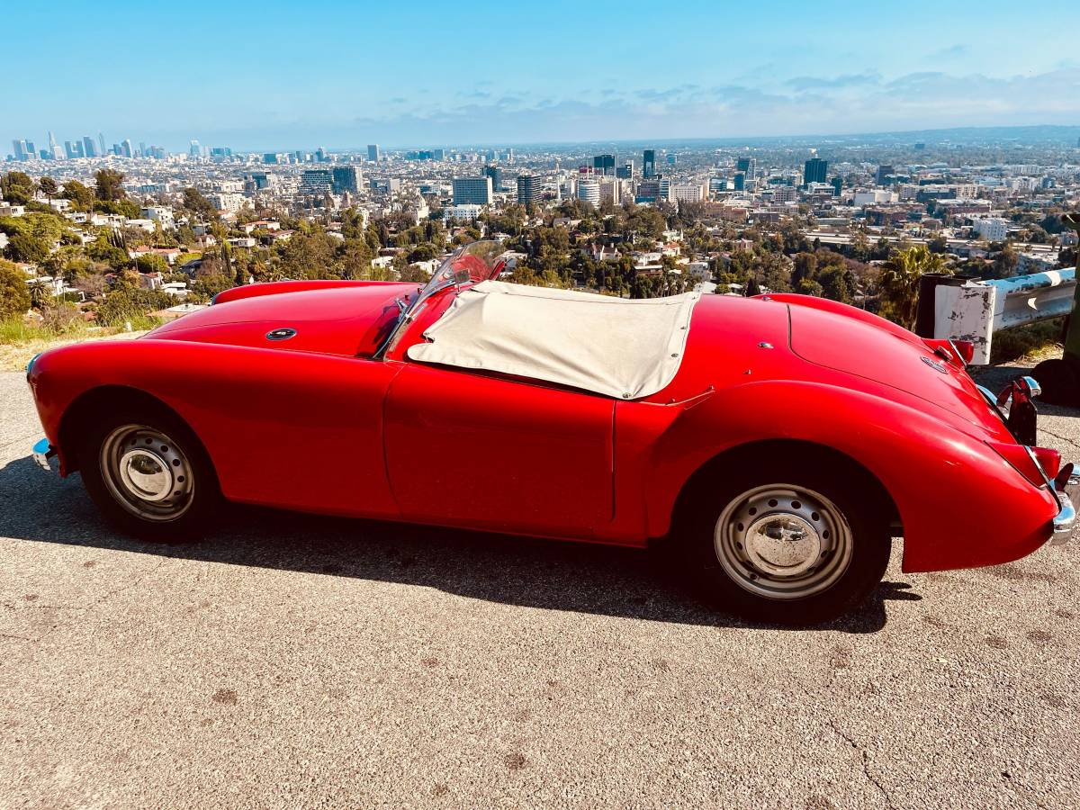 Mga-roadster-1957-red-1
