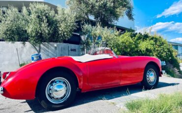 Mga-roadster-1957-red