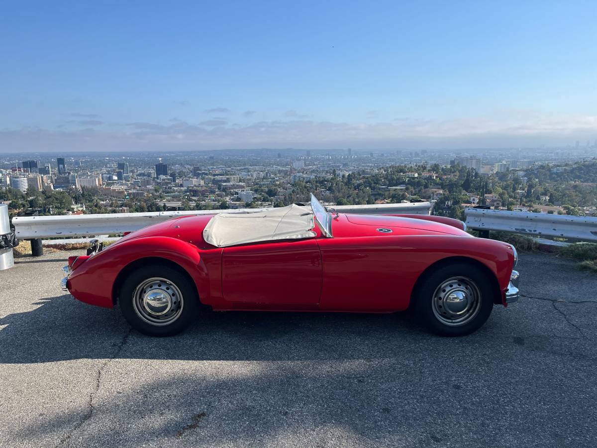 Mga-roadster-1957-red-5