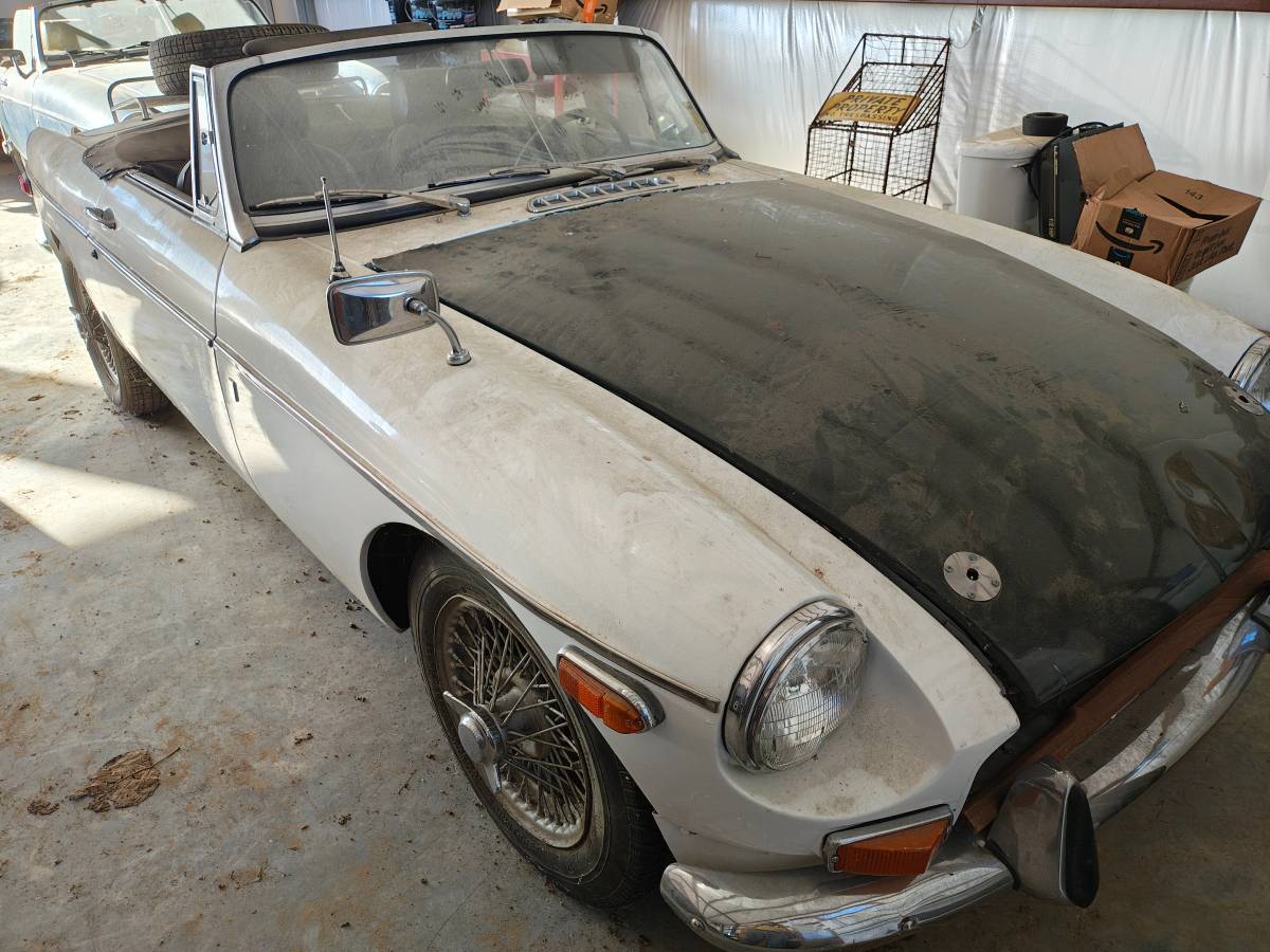 Mgb-1970-white-7