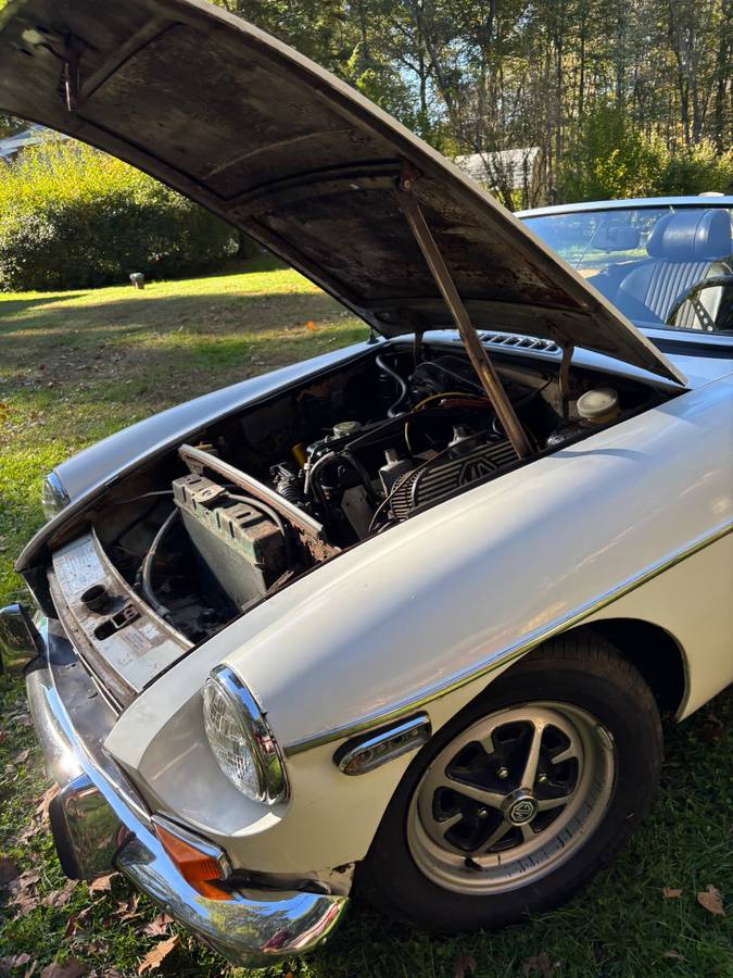 Mgb-1971-white-14