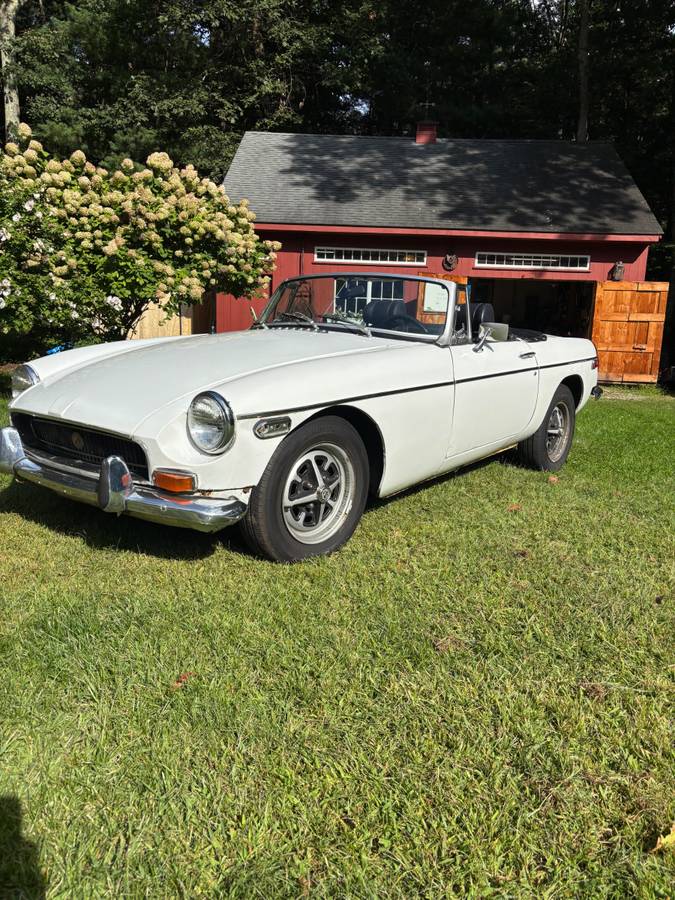 Mgb-1971-white-17