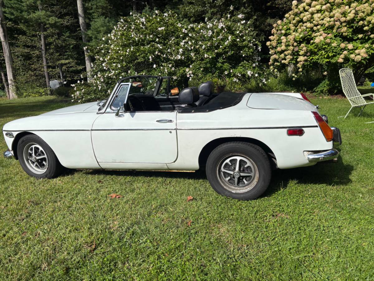 Mgb-1971-white-6