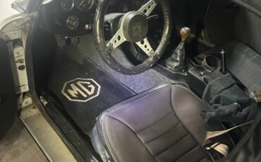 Mgb-convertible-1973-5