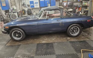 Mgb-convertible-1974-blue