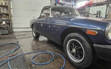 Mgb-convertible-1974-blue-7