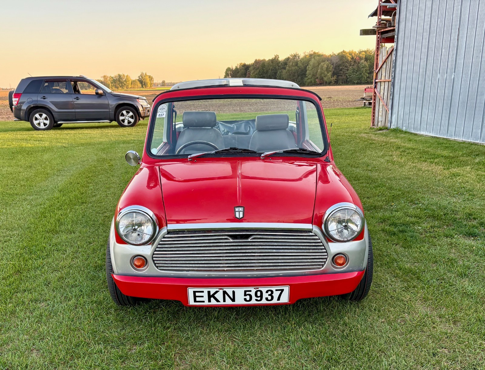 Mini-Classic-Mini-1967-Convertible-23
