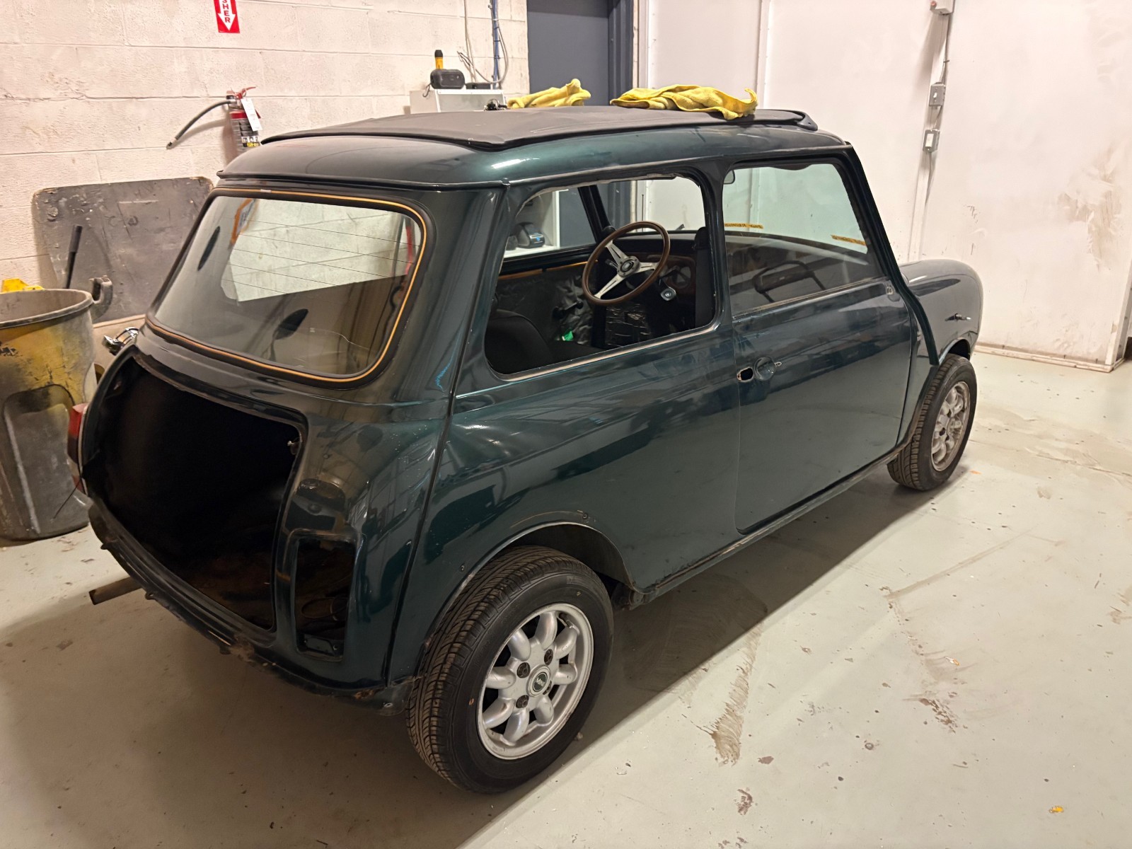 Mini-Classic-Mini-1994-Coupe-6