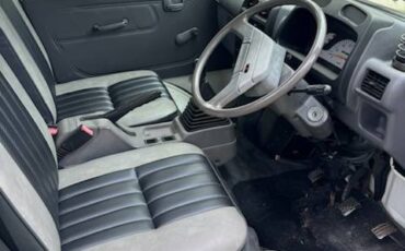 Mitsubishi-1996-white-3