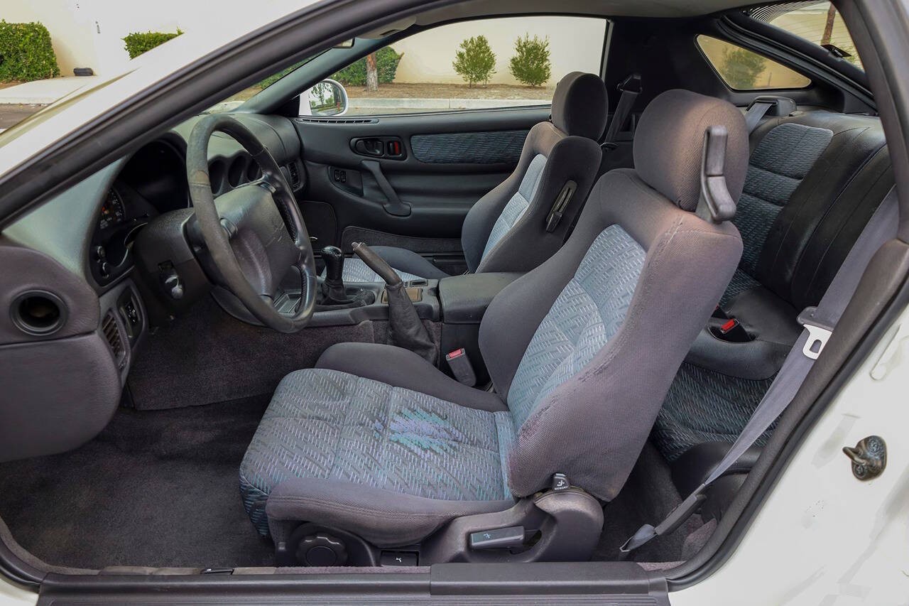 Mitsubishi-3000GT-1995-Coupe-14