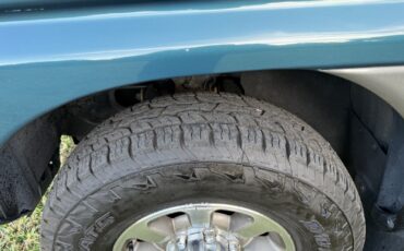 Mitsubishi-Delica-1996-Minivan-12