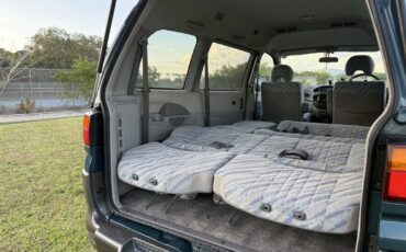 Mitsubishi-Delica-1996-Minivan-20