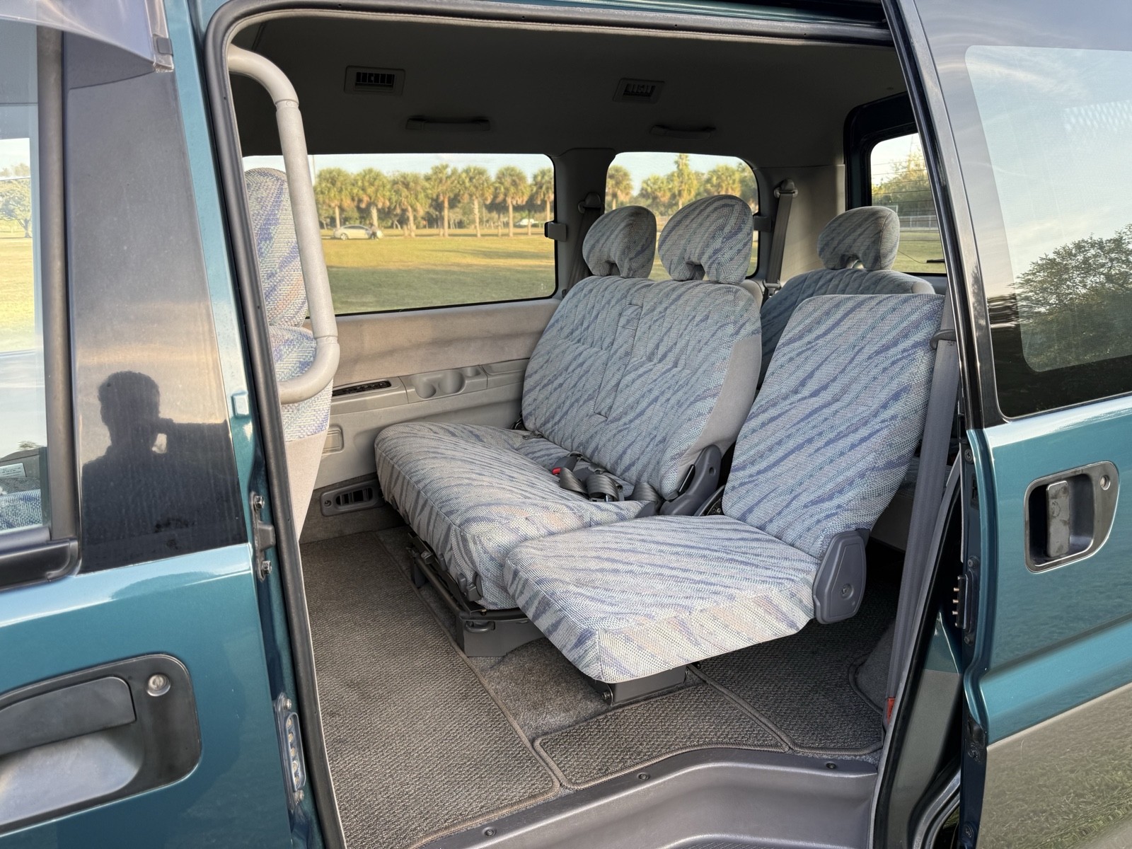 Mitsubishi-Delica-1996-Minivan-28