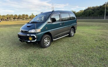 Mitsubishi-Delica-1996-Minivan-5