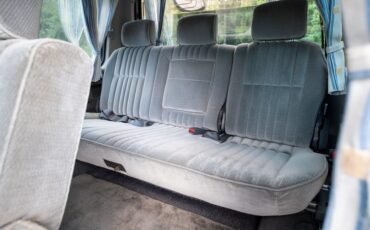 Mitsubishi-Delica-Star-Wagon-1991-Minivan-13