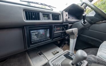 Mitsubishi-Delica-Star-Wagon-1991-Minivan-22