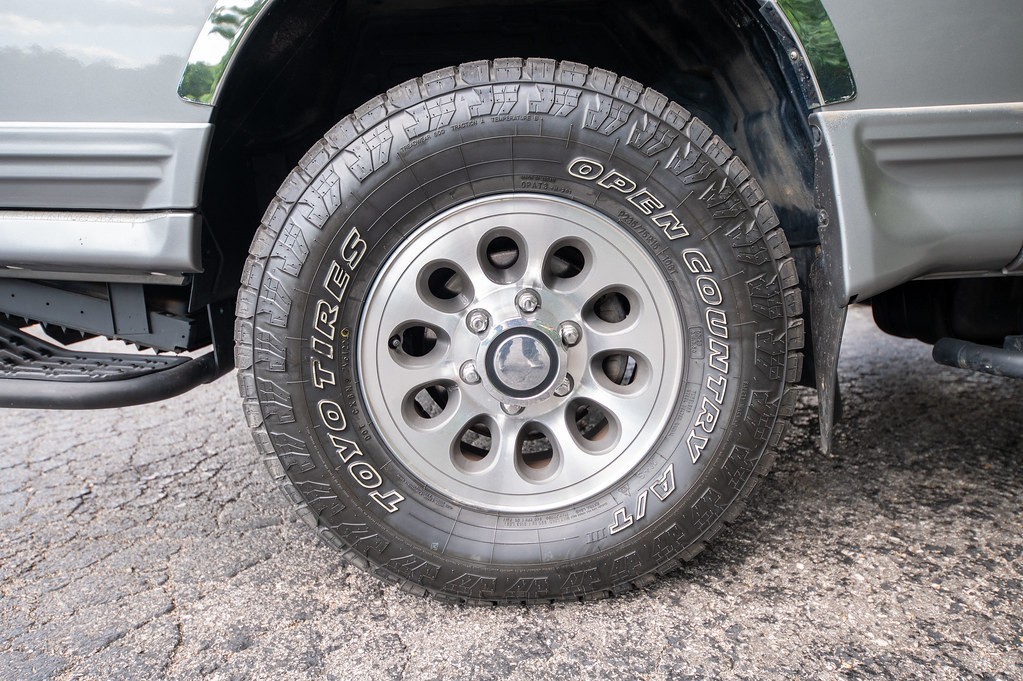 Mitsubishi-Delica-Star-Wagon-1991-Minivan-34