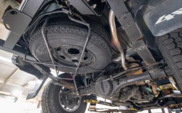 Mitsubishi-Delica-Star-Wagon-1991-Minivan-35