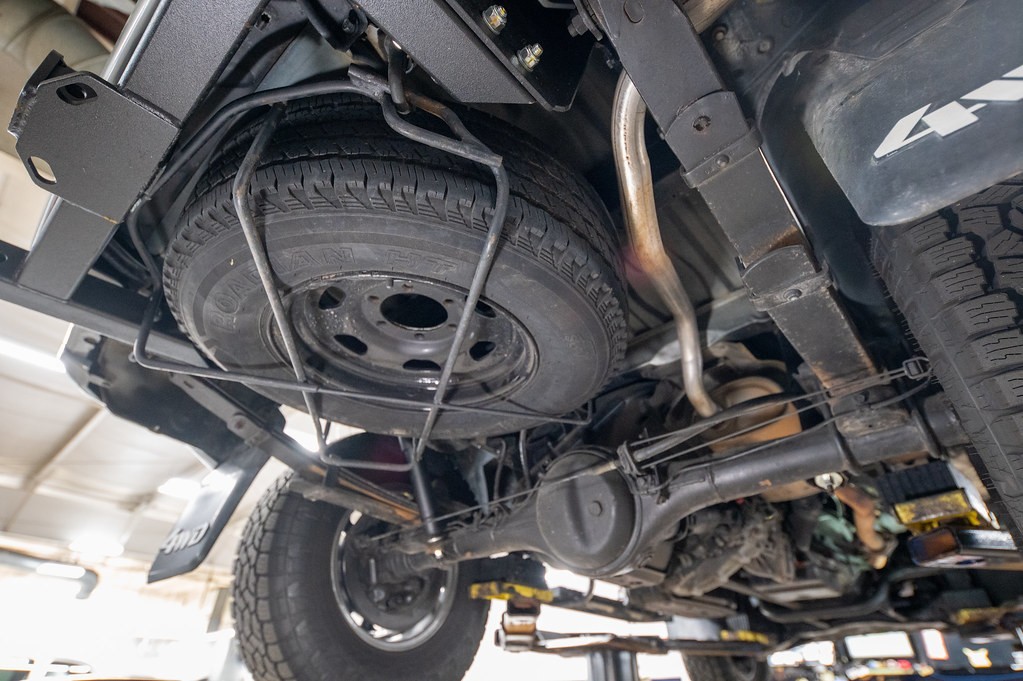 Mitsubishi-Delica-Star-Wagon-1991-Minivan-35