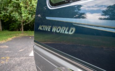 Mitsubishi-Delica-Star-Wagon-1991-Minivan-8