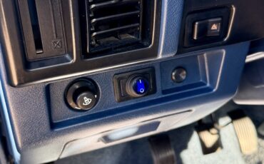 Mitsubishi-Mighty-Max-1991-25