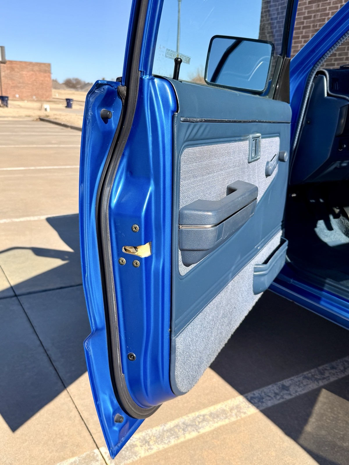 Mitsubishi-Mighty-Max-1991-27