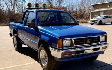 Mitsubishi-Mighty-Max-1991-4