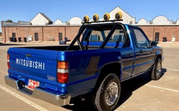 Mitsubishi-Mighty-Max-1991-6