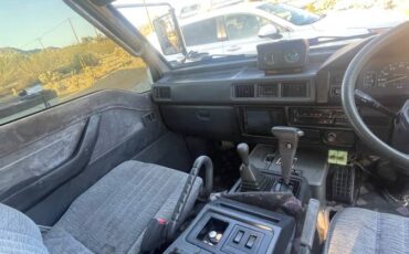 Mitsubishi-delica-diesel-1992-black-1