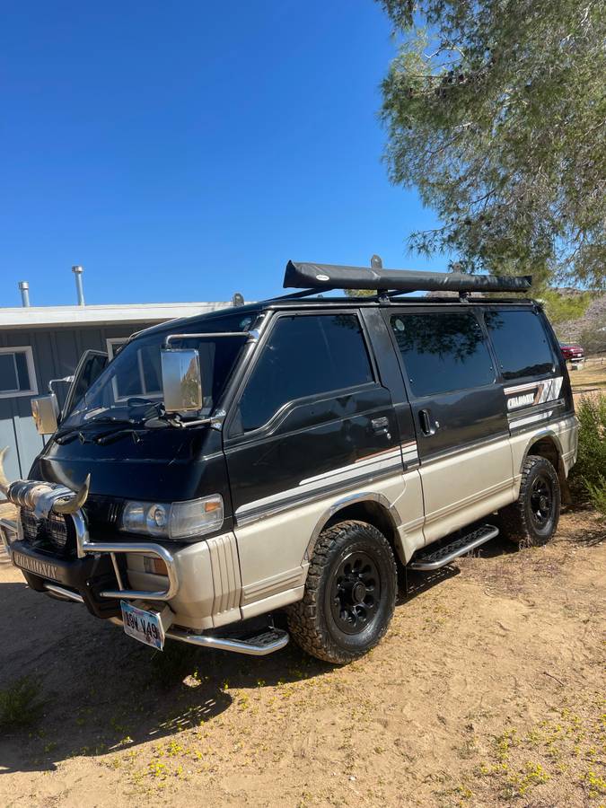 Mitsubishi-delica-diesel-1992-black-2