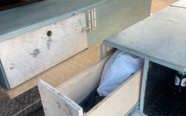 Mitsubishi-delica-diesel-1992-black-6