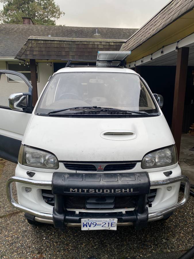 Mitsubishi-delica-diesel-1994