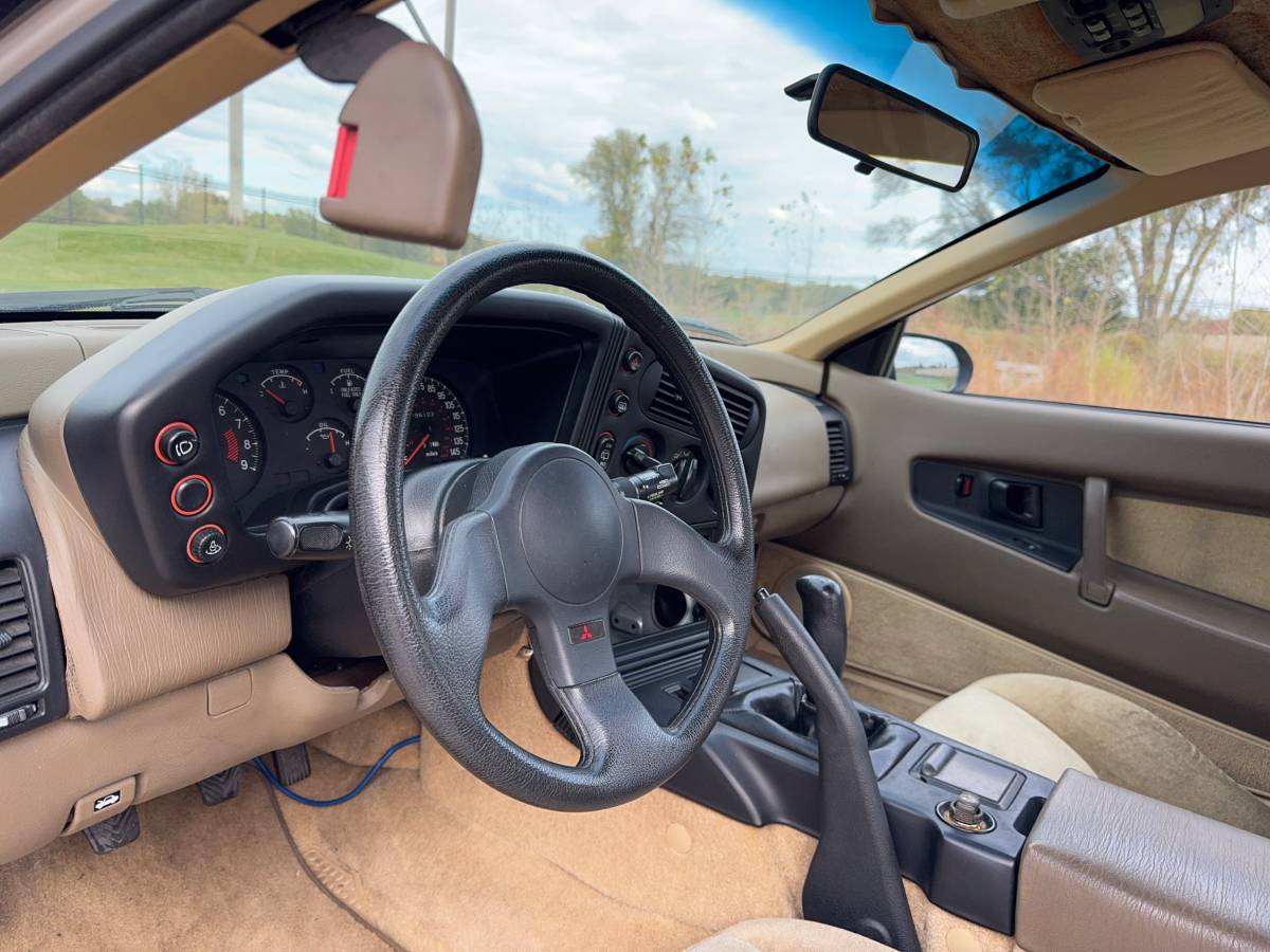 Mitsubishi-eclipse-gs-1990-silver-14