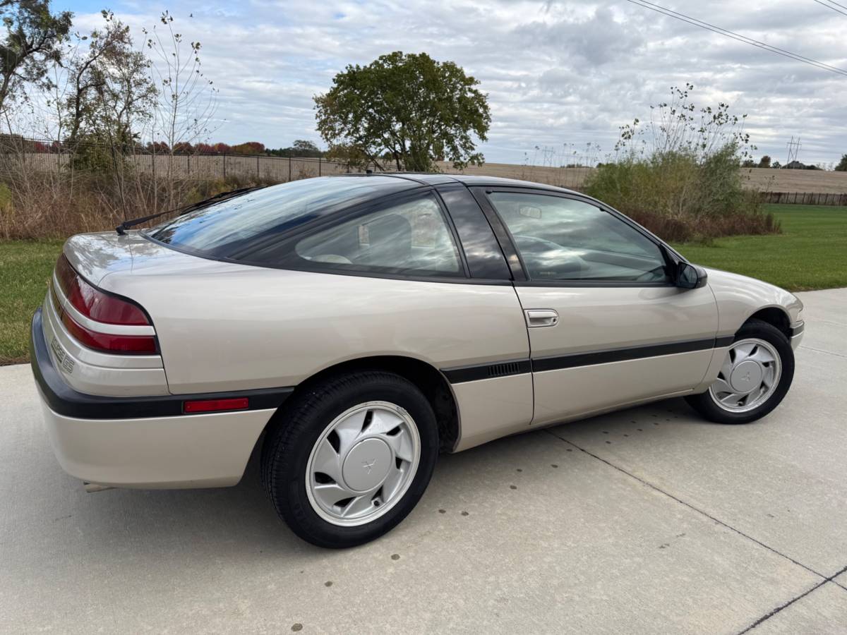 Mitsubishi-eclipse-gs-1990-silver-9