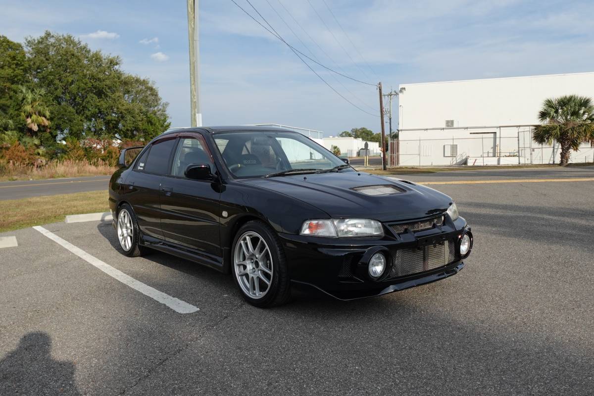 Mitsubishi-lancer-evolution-1996-black-8