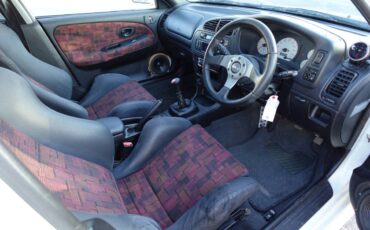 Mitsubishi-lancer-evolution-1996-white-13