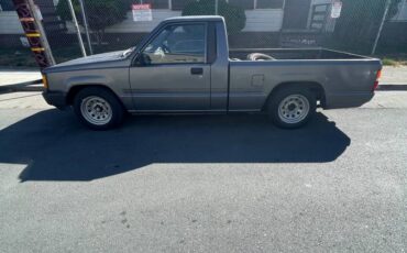 Mitsubishi-mighty-max-1991