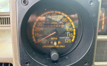 Mitsubishi-montero-rs-1990-white-19