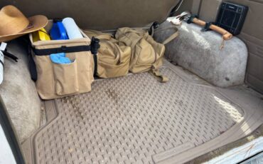 Mitsubishi-montero-rs-1990-white-7