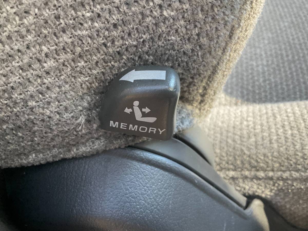 Mitsubishi-pajero-diesel-1992-white-11